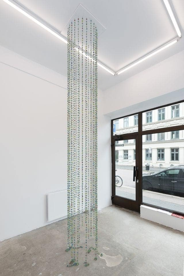 Sofie Amalie Andersen & Thyra Dragseth, Marbles