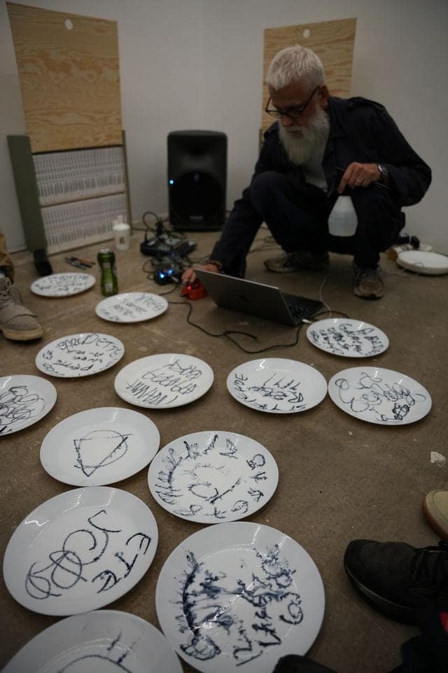 Bård Torgersen, Oei Oa::: alt snakker  Oey Oe::: everything speaks